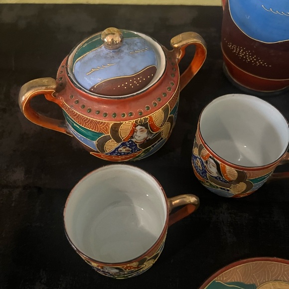 Vintage Japanese Porcelain Tea Set with Geisha Design - Picture 2 of 7
